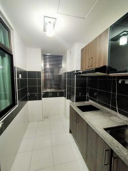 Kediaman Servis untuk Disewa di D'Inspire Residence (Inspira Bestari) - Alfred Yap - Kitchen - PropertyGuru.com.my