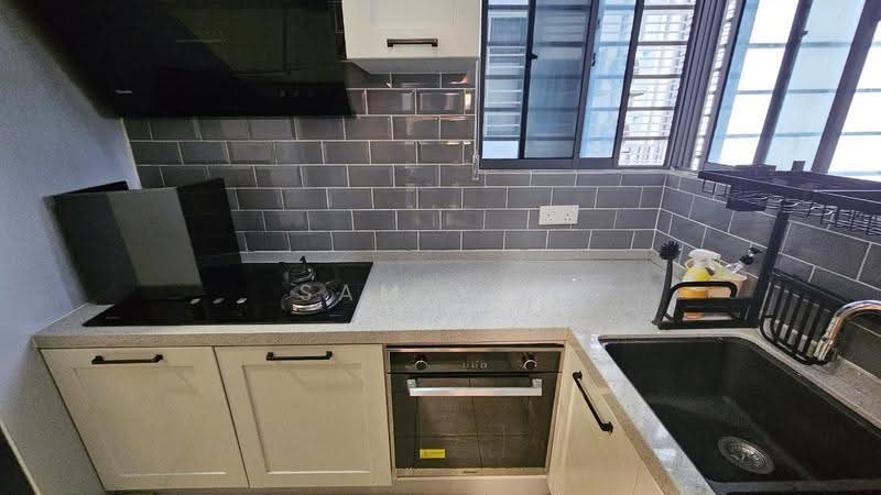 Condominium for Sale at Lakeville Residence - Sam Yap - Kitchen - PropertyGuru.com.my