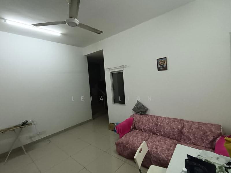 Townhouse for Rent in Bandar Saujana Putra (Tanjong Duabelas) - Leia Lian - Living Room - PropertyGuru.com.my