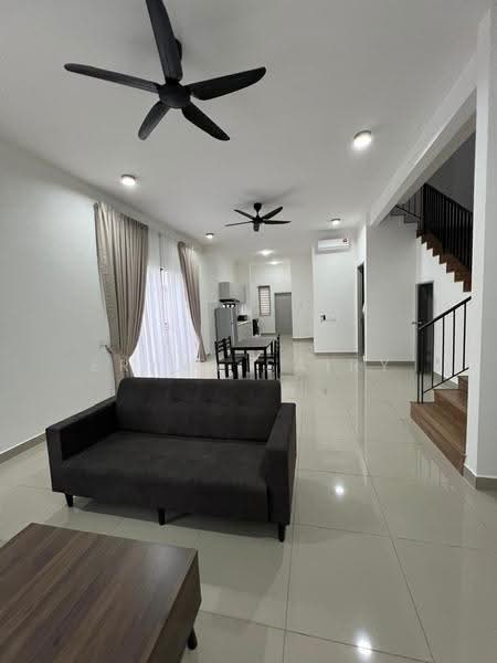 Semi-Detached House for Rent in Cyber 10 (Cyberjaya) - Eryna Sairy - Living Room - PropertyGuru.com.my