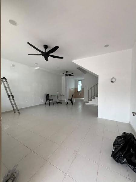 2-storey Terraced House for Rent in Gelang Patah (Johor) - Vincent Tea - Living Room - PropertyGuru.com.my