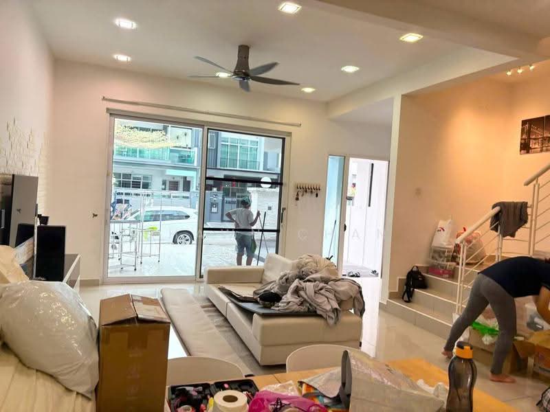 Rumah Teres 2-Tingkat untuk Disewa di Taman Nusa Sentral (Iskandar Puteri (Nusajaya)) - Shawn Chan - Living Room - PropertyGuru.com.my
