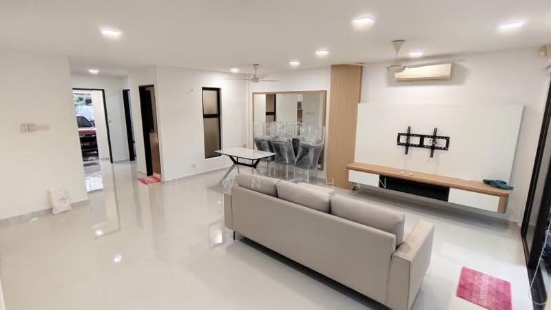 2-storey Terraced House for Rent in Leisure Farm (Gelang Patah) - Shawn Chan - Living Room - PropertyGuru.com.my