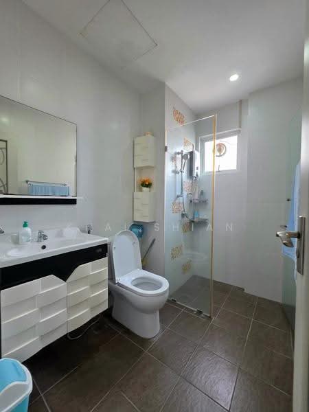 Pangsapuri untuk Disewa di One World 2 (1-Sky) - Khai Shian - Bathroom - PropertyGuru.com.my