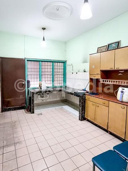 Rumah Teres 2-Tingkat untuk Dijual di Klang (Selangor) - Aeric Petrelli Goh - Kitchen - PropertyGuru.com.my