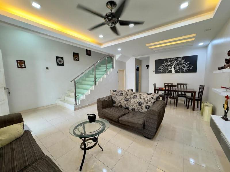 Rumah Teres 2-Tingkat untuk Dijual di Bandar Bukit Puchong 2 (Puchong) - Johnson Khoo - Living Room - PropertyGuru.com.my