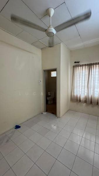 2-storey Terraced House for Rent in Teluk Kumbar (Penang) - Lucas Lim - Bathroom - PropertyGuru.com.my