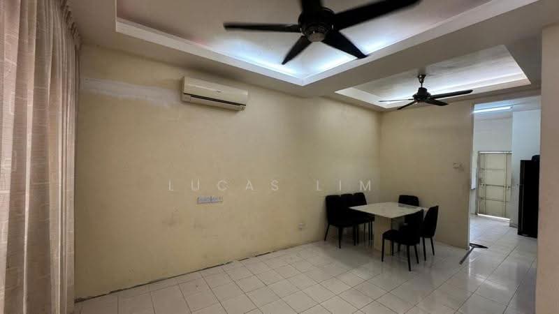 2-storey Terraced House for Rent in Teluk Kumbar (Penang) - Lucas Lim - Dining Room - PropertyGuru.com.my