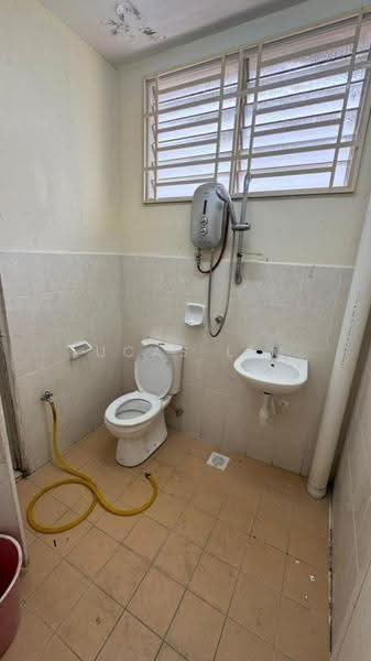 2-storey Terraced House for Rent in Teluk Kumbar (Penang) - Lucas Lim - Bathroom - PropertyGuru.com.my