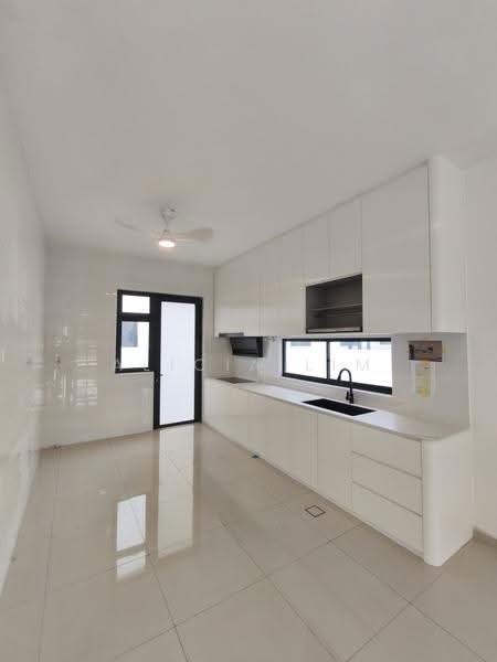 2-storey Terraced House for Rent in Taman Ekoflora (Johor Bahru) - Alicia Lim - Kitchen - PropertyGuru.com.my