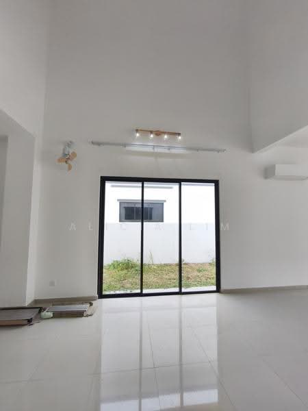 2-storey Terraced House for Rent in Taman Ekoflora (Johor Bahru) - Alicia Lim - Living Room - PropertyGuru.com.my