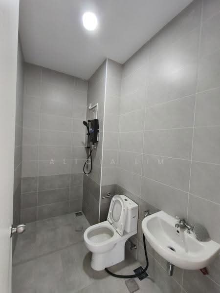 2-storey Terraced House for Rent in Taman Ekoflora (Johor Bahru) - Alicia Lim - Bathroom - PropertyGuru.com.my