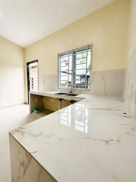 2-storey Terraced House for Sale in Johor Bahru (Johor) - Zen Wong - Kitchen - PropertyGuru.com.my