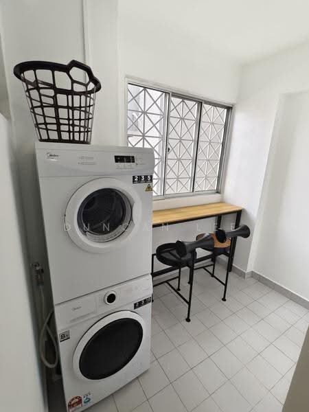 Washer & Dryer