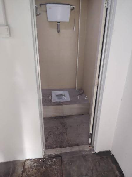 Factory for Rent in Batu Maung (Penang) - Chris Tan - Bathroom - PropertyGuru.com.my