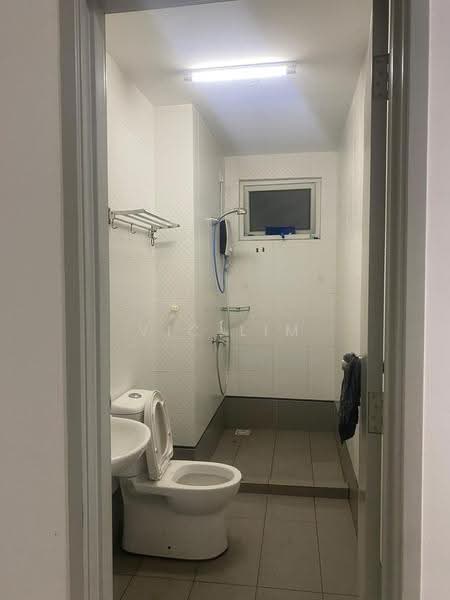 Kediaman Servis untuk Dijual di Seasons Amara Larkin - Vic Lim - Bathroom - PropertyGuru.com.my