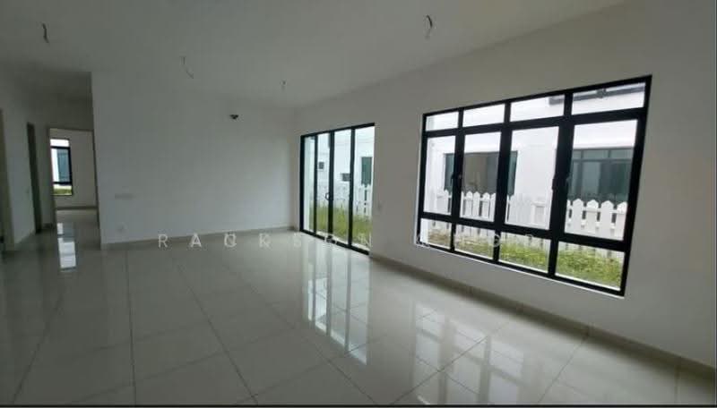 Rumah Berkembar untuk Dijual di Bandar Cassia (Batu Kawan) - Rackson Khor - Living Room - PropertyGuru.com.my