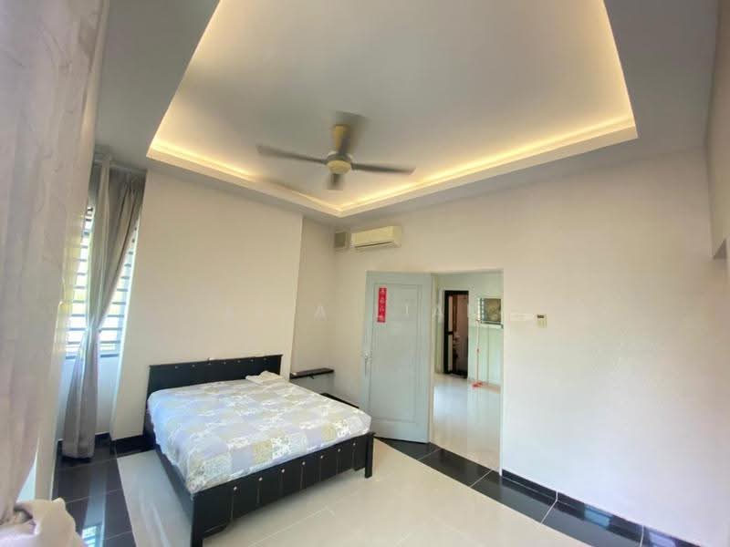 Semi-Detached House for Sale in Bandar Saujana Putra (Tanjong Duabelas) - Leia Lian - Bedroom - PropertyGuru.com.my