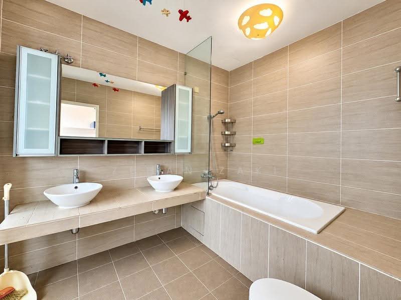 Rumah Teres 2-Tingkat untuk Disewa di Cyberjaya (Selangor) - Zehan Zaki - Bathroom - PropertyGuru.com.my