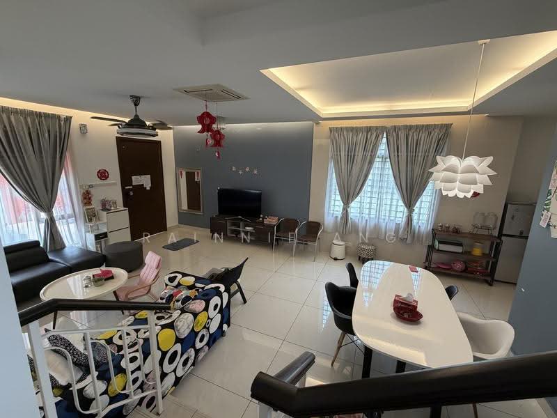 Rumah Banglo untuk Disewa di Diamond City (Semenyih) - Rainnie Ang - Living Room - PropertyGuru.com.my