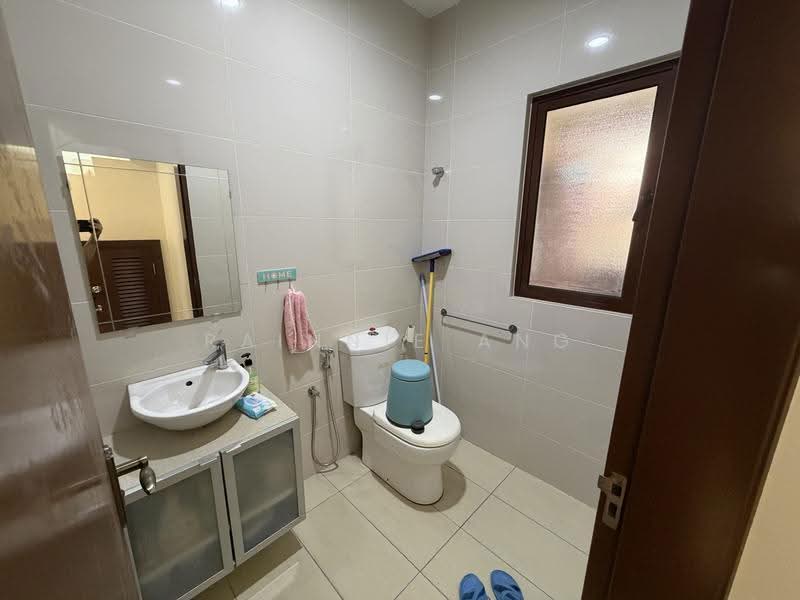 Rumah Banglo untuk Disewa di Diamond City (Semenyih) - Rainnie Ang - Bathroom - PropertyGuru.com.my