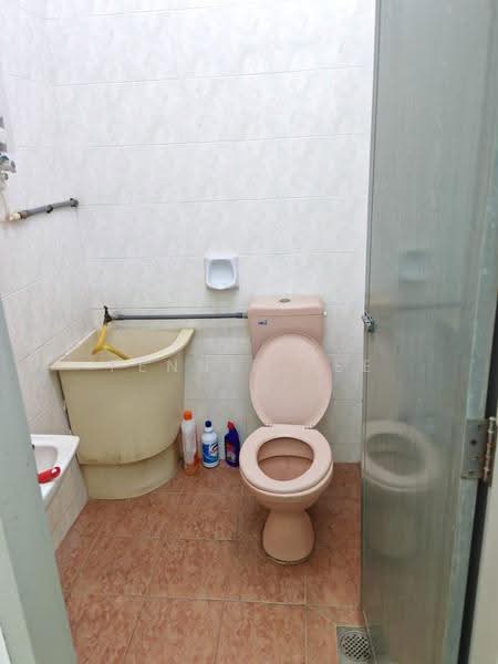 Rumah Teres 1-Tingkat untuk Disewa di Taman Impian (Teluk Intan) - Fennie Tee - Bathroom - PropertyGuru.com.my