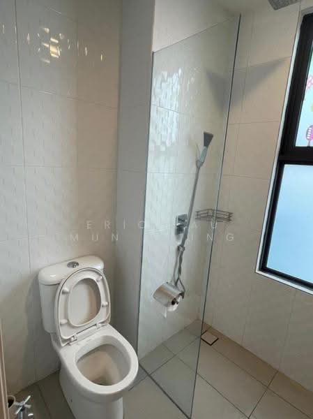 Kondominium untuk Disewa di Zefer Hill Residence - Eric Lau Mun Chung - Bathroom - PropertyGuru.com.my