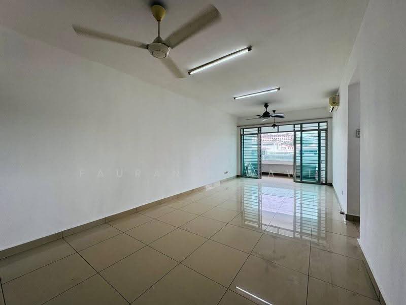 Kondominium untuk Dijual di Tiara ParkHomes - Fauran Nawawi - Living Room - PropertyGuru.com.my