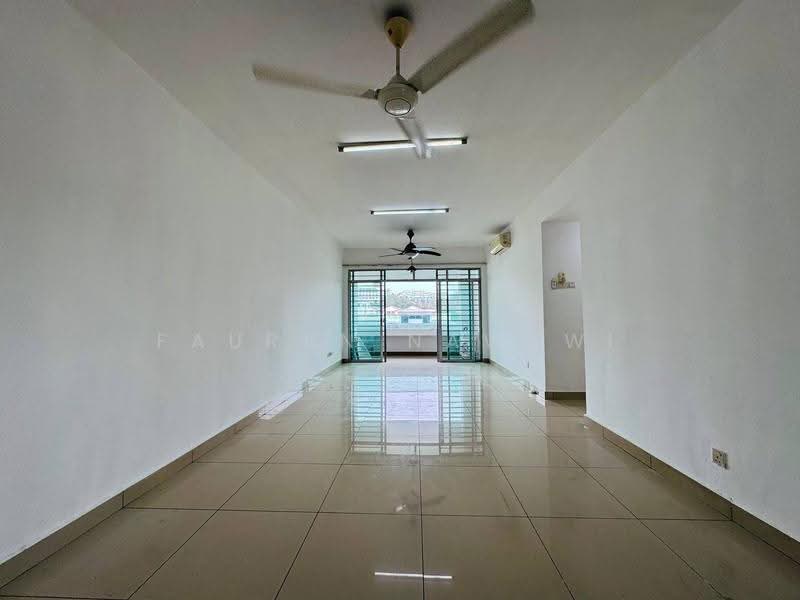 Kondominium untuk Dijual di Tiara ParkHomes - Fauran Nawawi - Living Room - PropertyGuru.com.my