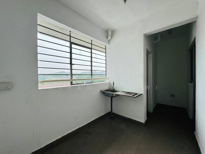 Kondominium untuk Dijual di Tiara ParkHomes - Fauran Nawawi - Kitchen - PropertyGuru.com.my
