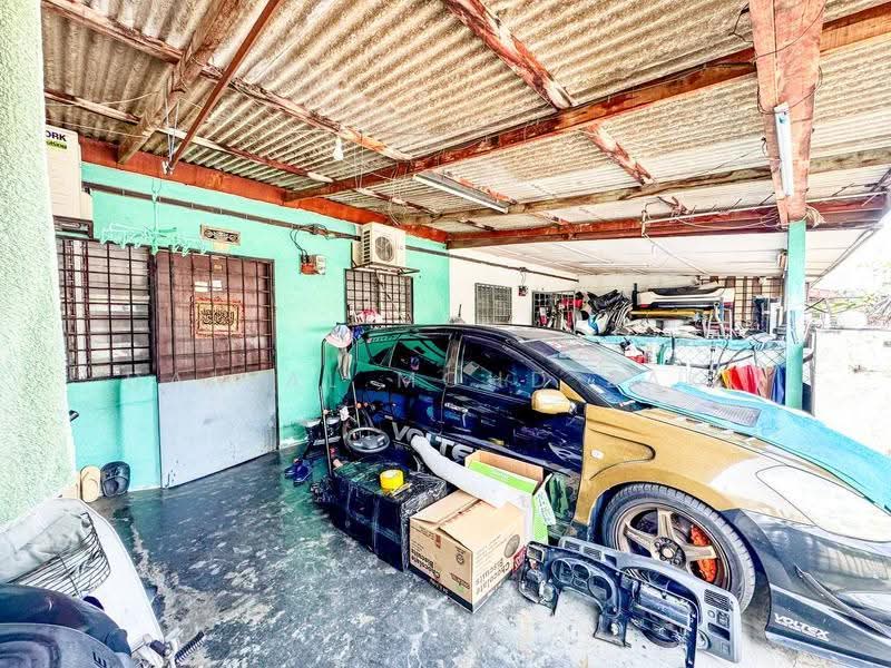 Rumah Teres 1-Tingkat untuk Dijual di Cheras (Selangor) - Danial Mohd Zaki - Car Park - PropertyGuru.com.my