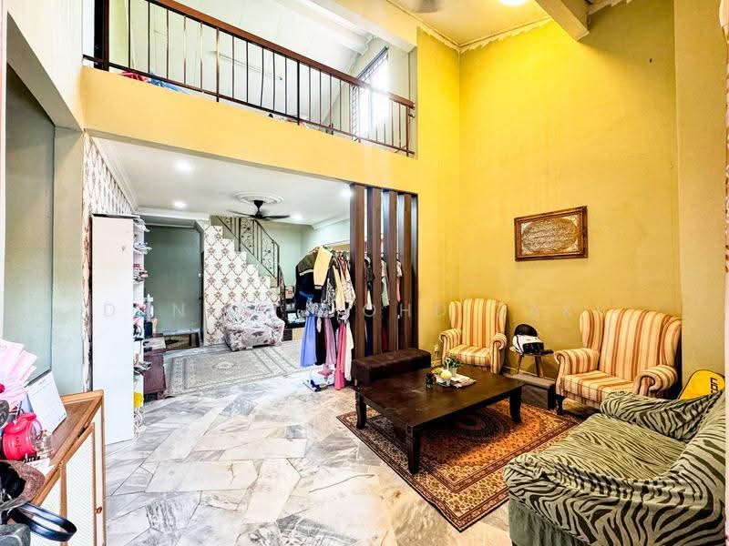 Rumah Teres 1-Tingkat untuk Dijual di Klang (Selangor) - Danial Mohd Zaki - Living Room - PropertyGuru.com.my