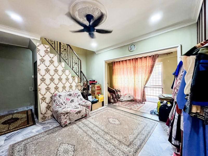 Rumah Teres 1-Tingkat untuk Dijual di Klang (Selangor) - Danial Mohd Zaki - Living Room - PropertyGuru.com.my