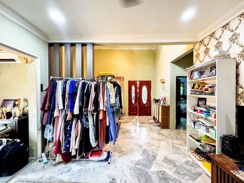 Rumah Teres 1-Tingkat untuk Dijual di Klang (Selangor) - Danial Mohd Zaki - Living Room - PropertyGuru.com.my