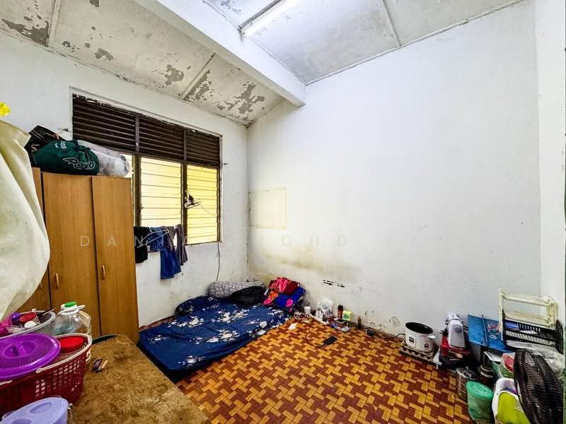Factory for Sale in Beranang (Selangor) - Danial Mohd Zaki - Bedroom - PropertyGuru.com.my