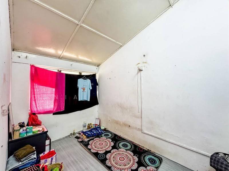 Factory for Sale in Beranang (Selangor) - Danial Mohd Zaki - Bedroom - PropertyGuru.com.my
