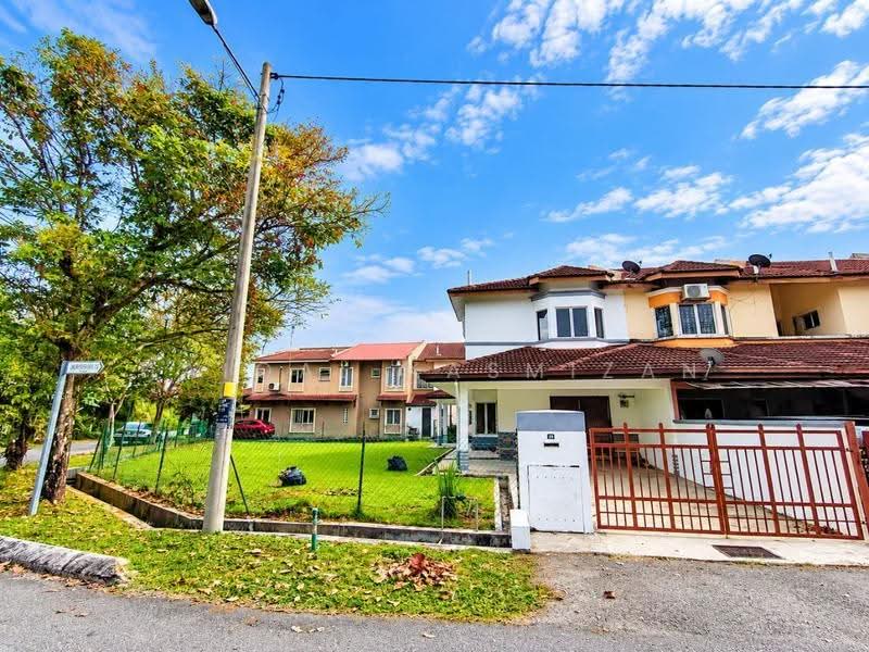 Rumah Teres 2-Tingkat untuk Dijual di Taman Impian Putra (Bangi) - Haiqal Kasmizan - Exterior - PropertyGuru.com.my
