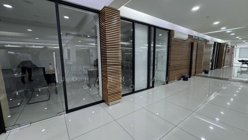 Kedai / Pejabat untuk Dijual di Brickfields (Kuala Lumpur) - Johann Paul Gregory - Interior - PropertyGuru.com.my