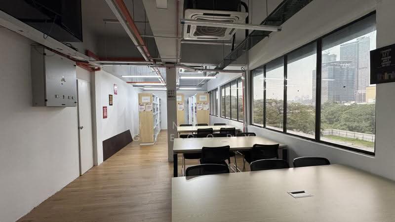 Kedai / Pejabat untuk Dijual di Brickfields (Kuala Lumpur) - Johann Paul Gregory - Study - PropertyGuru.com.my