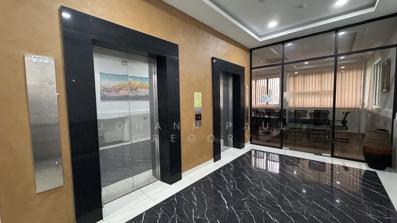 Kedai / Pejabat untuk Dijual di Brickfields (Kuala Lumpur) - Johann Paul Gregory - Lobby - PropertyGuru.com.my