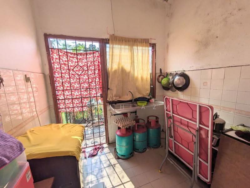 Rumah Teres 1-Tingkat untuk Dijual di Rawang (Selangor) - Amirah Azmi - Kitchen - PropertyGuru.com.my