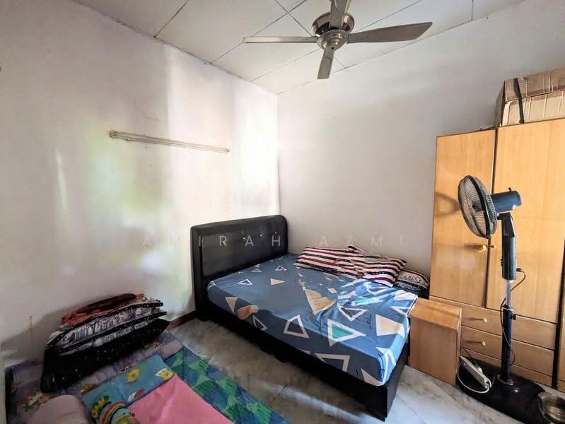 Rumah Teres 1-Tingkat untuk Dijual di Rawang (Selangor) - Amirah Azmi - Bedroom - PropertyGuru.com.my