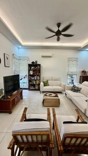 Cluster House for Sale in Setia Tropika (Johor Bahru) - Joey Chiew - Living Room - PropertyGuru.com.my