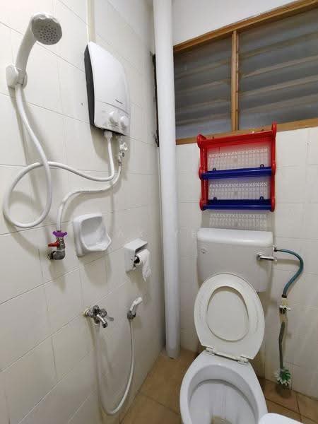 2-storey Terraced House for Rent in Taman Putri Kulai (Kulai) - Max Yee - Bathroom - PropertyGuru.com.my