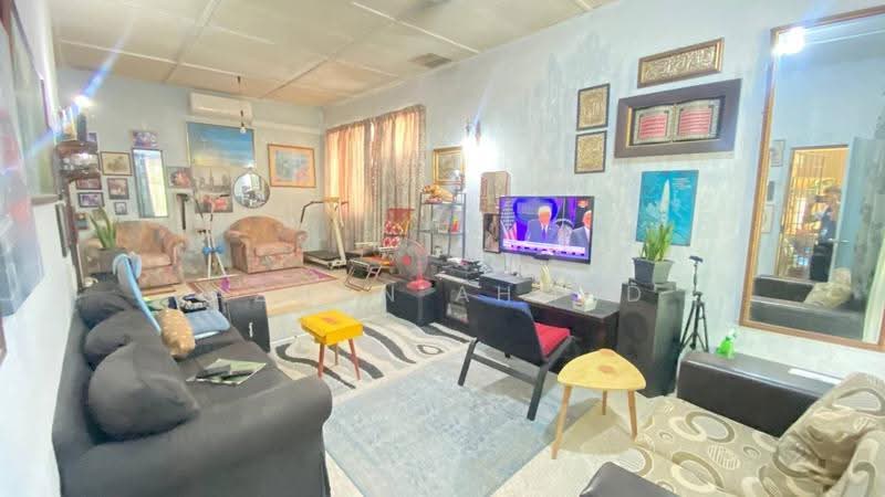 Terraced House for Sale in SS14 (Subang Jaya) - Azman Ahmad - Living Room - PropertyGuru.com.my