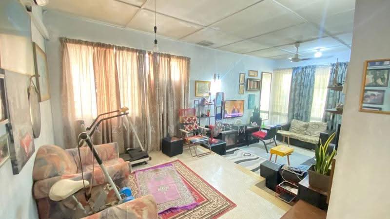 Terraced House for Sale in SS14 (Subang Jaya) - Azman Ahmad - Living Room - PropertyGuru.com.my