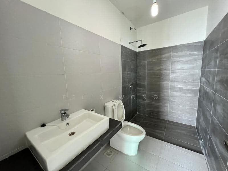 Kondominium untuk Dijual di X2 Residency - Felix Wong - Bathroom - PropertyGuru.com.my