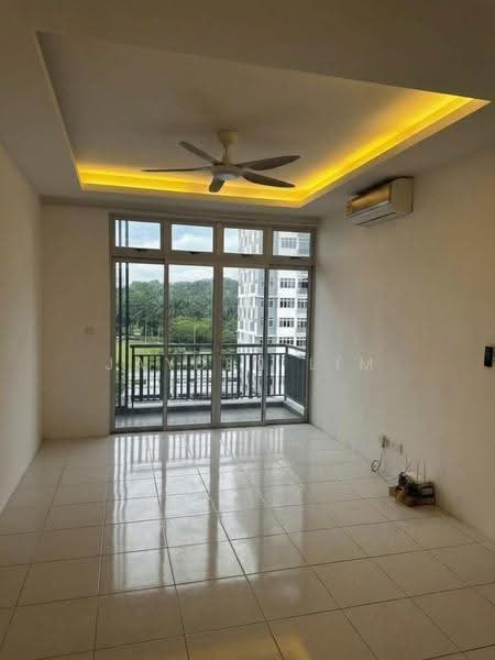 Pangsapuri untuk Disewa di Camellia Residence - Jayden Lim - Balcony - PropertyGuru.com.my