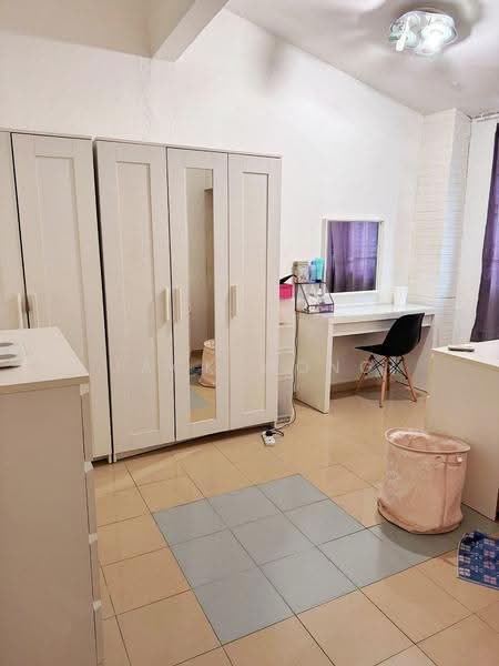 2-storey Terraced House for Sale in Taman Bukit Kempas (Tampoi) - Jack Wong - Bedroom - PropertyGuru.com.my