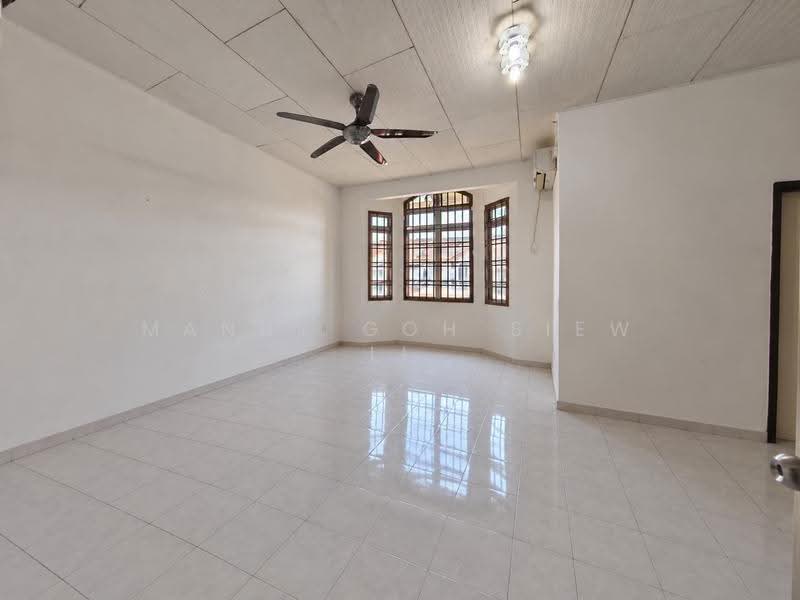 Rumah Teres 2-Tingkat untuk Dijual di Taman Nusa Bestari 2 (Iskandar Puteri (Nusajaya)) - Mandy Goh Siew Li - Living Room - PropertyGuru.com.my